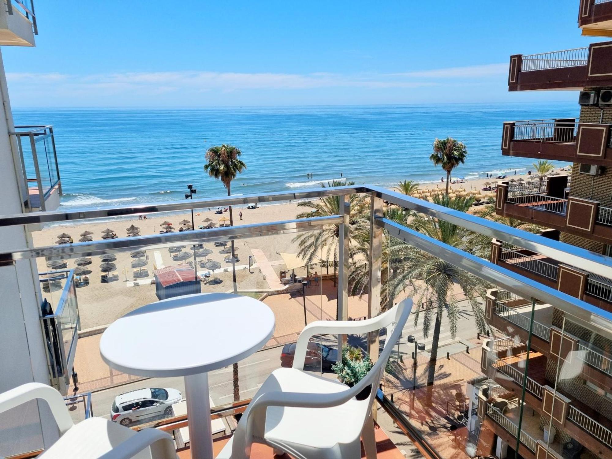 Barbados Beach And Pool Apartment Fuengirola Exteriér fotografie